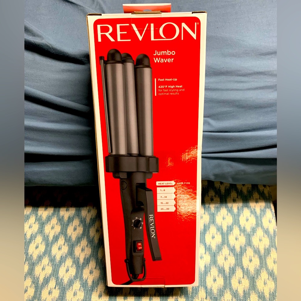 Revlon triple barrel hair weaver! Natural looking waves!